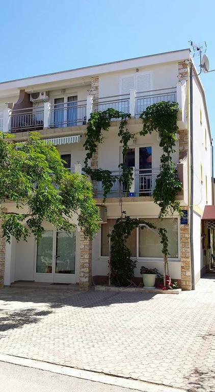 Apartments Ivi فير المظهر الخارجي الصورة